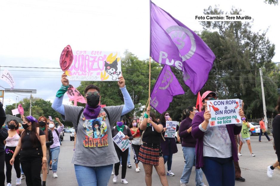 Arranca “Marcha de las Putas” en Puebla; feministas exigen erradicar la violencia de género (FOTOS y VIDEO)