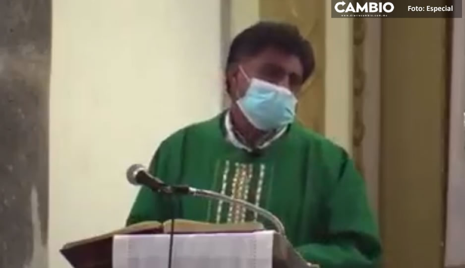'Son cosas del demonio': sacerdote de Zacatlán se lanza contra comunidad LGBTI+ en plena misa (VIDEO)