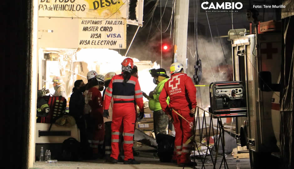 Tras 24 horas de búsqueda, rescatan el cadáver de una mujer entre los escombros del edificio colapsado en la Diagonal