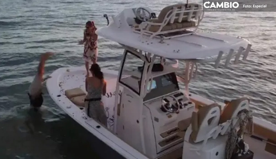 Novio pide matrimonio en Yate y el anillo de compromiso se le cae al mar (VIDEO)