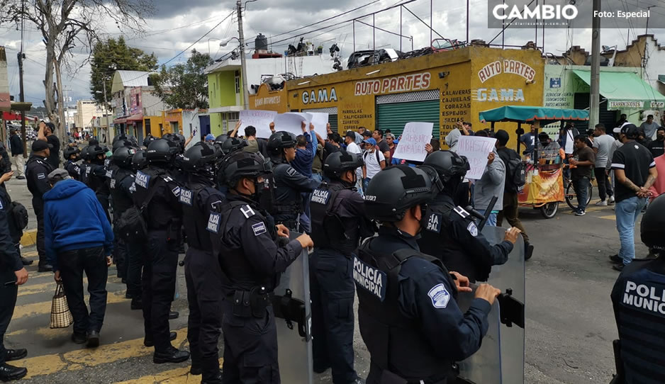 En quinto día de operativo; locatarios de la 46 Poniente exigen reabrir sus negocios