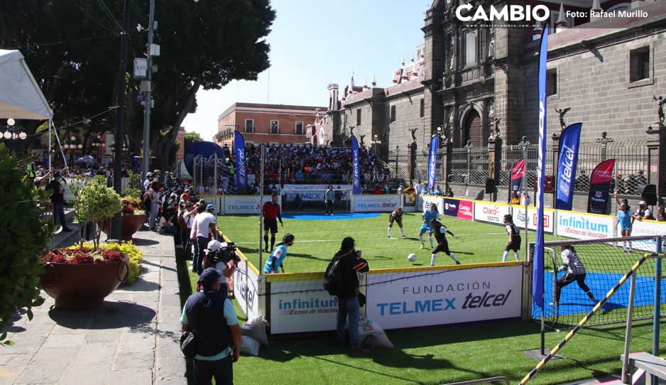 En medio de la quinta ola de Covid Ayuntamiento arma torneo de fut con 600 jóvenes (FOTOS Y VIDEOS)