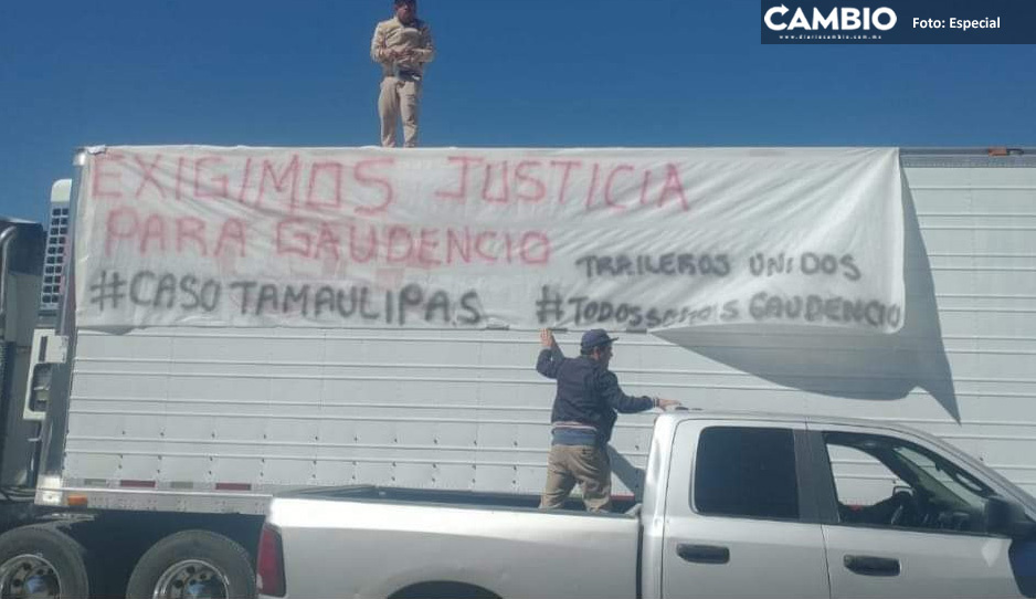 Bloquean la Puebla-Orizaba para exigir liberación de trailero detenido en Tamaulipas