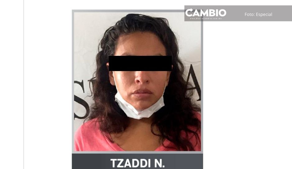Madre desalmada torturaba con unas tijeras a su hijita de 8 años en Puebla