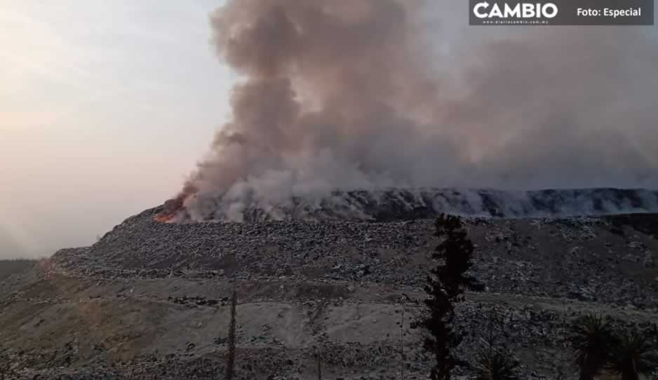 Exceso de basura en relleno sanitario de Tepole, impide controlar incendio en Tehuacán