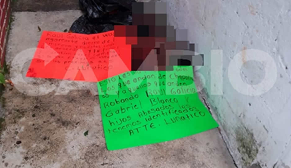 FUERTE FOTO: Dejan dos embolsados con mensaje de “Lunático” en Ayotoxco
