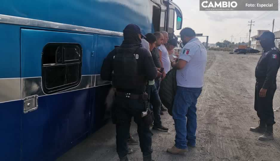 Rescatan a 123 migrantes centroamericanos y detiene a dos polleros en Palmar de Bravo