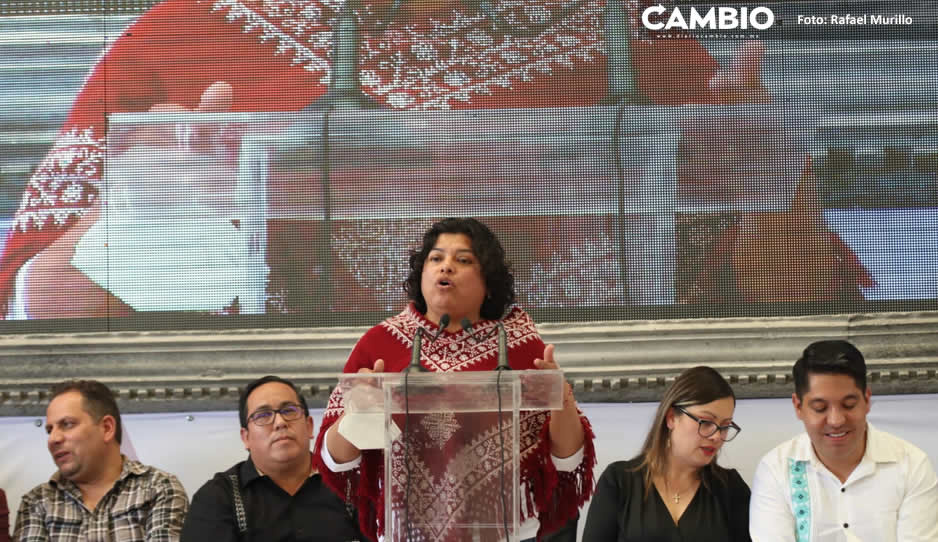 Karina Pérez Popoca asiste al informe de Julieta Vences y Evangelista (VIDEO)