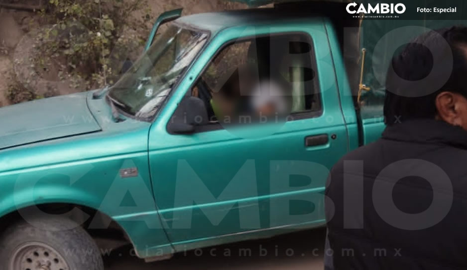 Grupo armado acribilla a dos hombres a bordo de una camioneta en Acajete