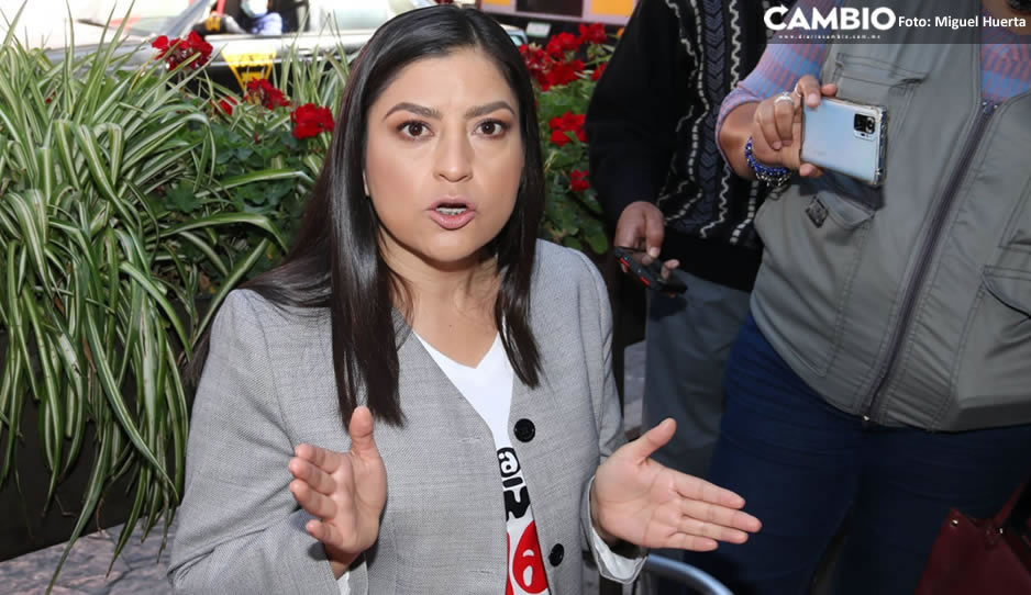 Claudia Rivera acude a la ASE para aclarar algunas observaciones durante su administración (VIDEO)