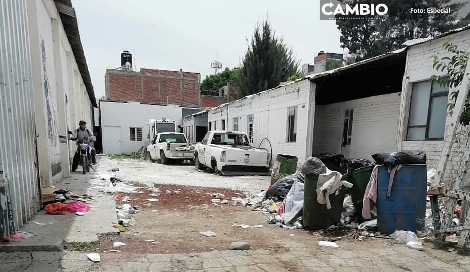 Convierten antigua Estación de Bomberos de Tecamachalco en tiradero del Ayuntamiento