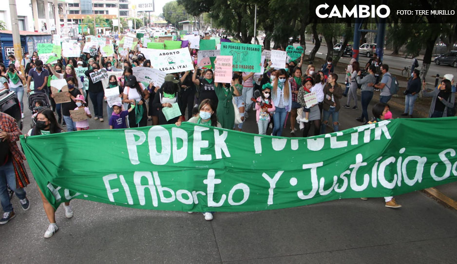 EN VIVO: Arranca manifestación feminista en Puebla para que legalicen el aborto