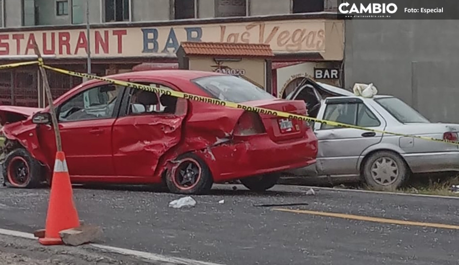 ¡Aparatoso accidente! Choque deja tres heridos en la federal Puebla-Tehuacán