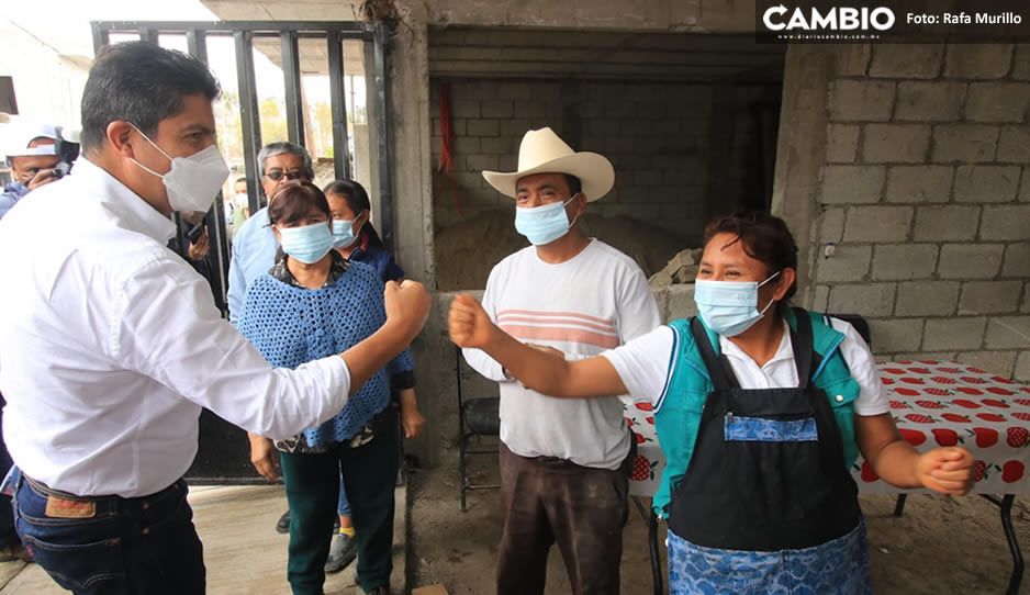 Con los brazos abiertos reciben a Eduardo Rivera candidato del PRIANRD en Azumiatla (VIDEO)