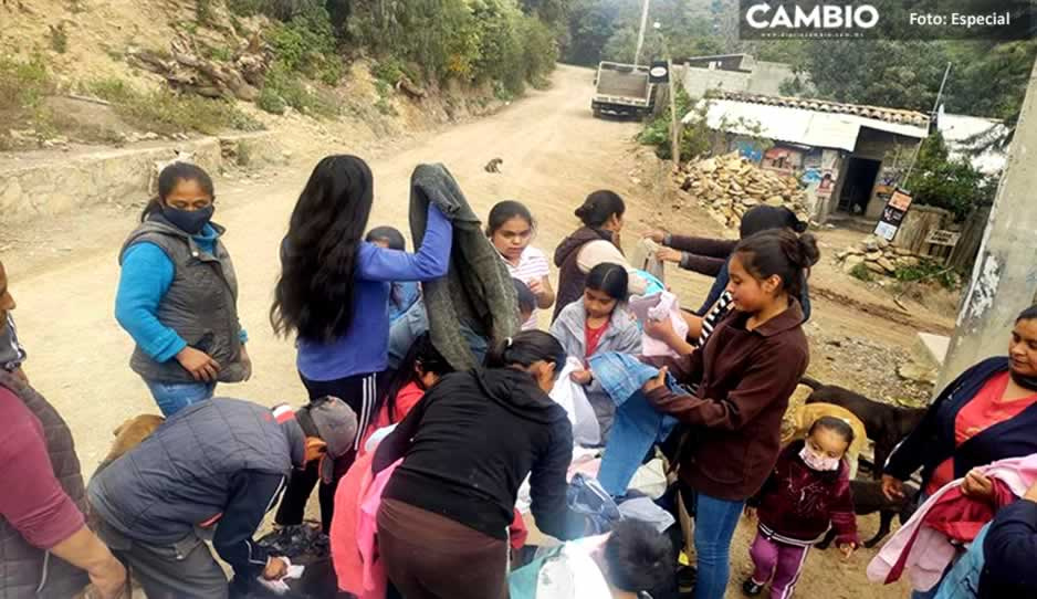 Gobierno de Tehuac&aacute;n entrega ropa y cobijas en zona marginadas ante bajas temperaturas