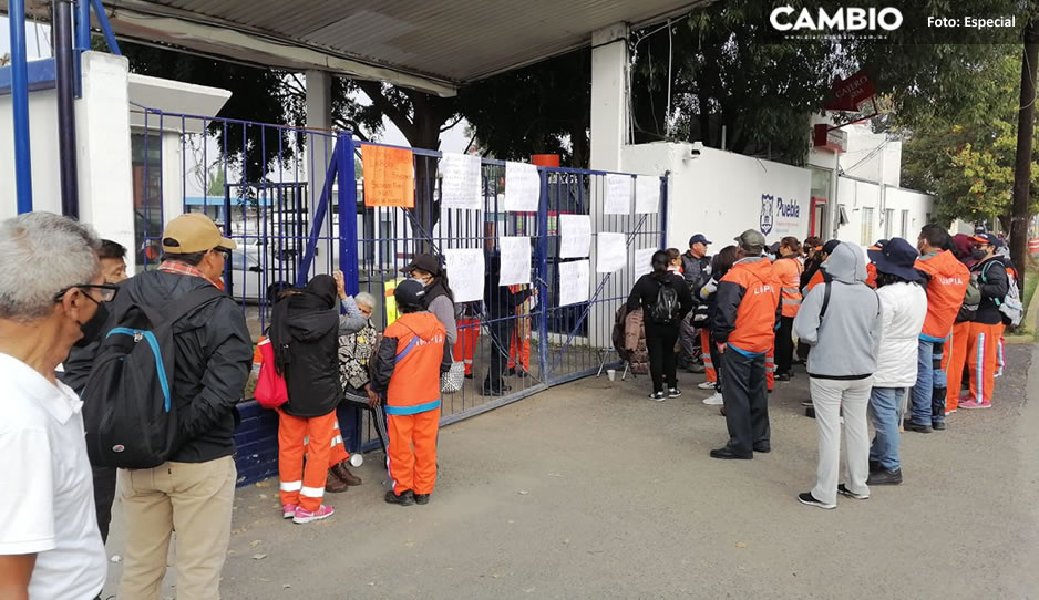 Naranjitas exigen reinstalación de tres trabajadoras despedidas a meses de ser jubiladas (VIDEO)