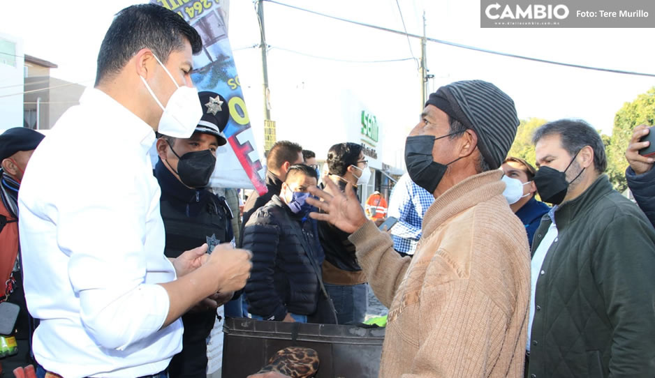 Poblano increpa a Lalo Rivera por la inseguridad que vive en la colonia Guadalupe Hidalgo (VIDEO)