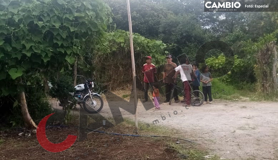 ¡Mil formas de morir! Se dispara por accidente con su propia mano y fallece en Huauchinango