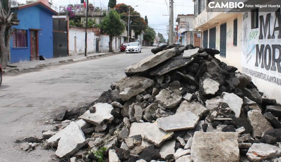 Claudia rehabilita banquetas en San Baltazar Campeche y deja calle destrozada (VIDEO y FOTOS)
