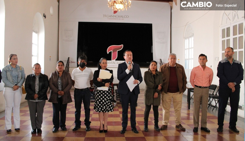 Mier Bañuelos anuncia la recuperación del mercado Ayocuan en Tecamachalco