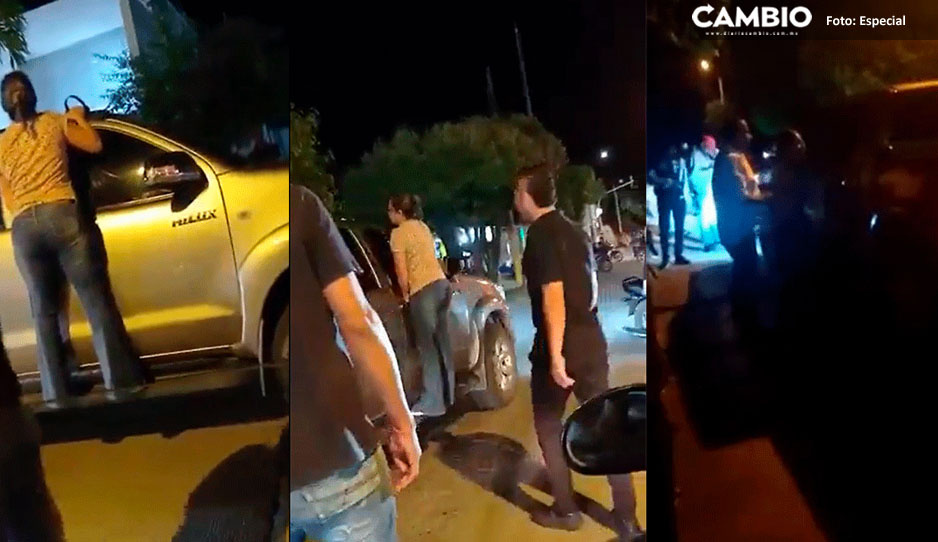 ¡Ese compa ya está muerto! Mujer sorprende a su novio con otra mujer en su auto (VIDEO)   