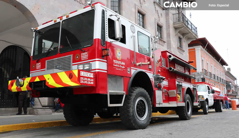 Carlos Peredo entregó una nueva unidad para el Cuerpo de Bomberos de Teziutlán