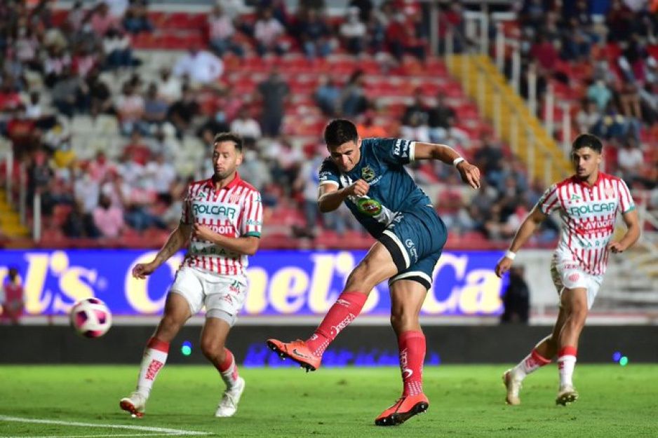 Puebla derrota de último minuto al Necaxa (VIDEO)
