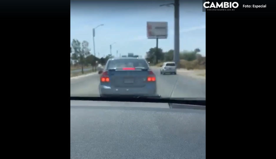¡Peligro Puebla! Montachoques llegan al Periférico, Pontiac intenta provocar encontronazo (VIDEO)