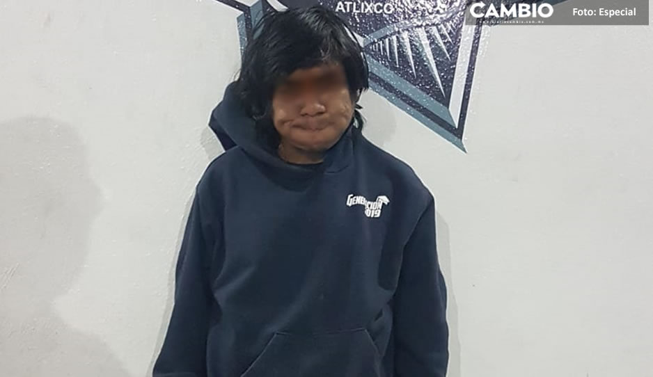 Drogadicto intenta apuñalar a transeúnte en Atlixco