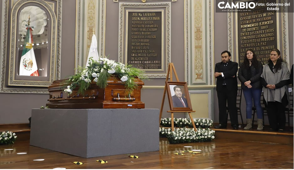 ¡Gobernador, gobernador!, así le dieron el último adiós a Barbosa en el Congreso (FOTOS)