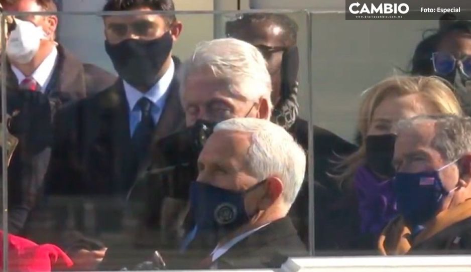 VIDEO: Así se durmió Bill Clinton en la toma de protesta de Joe Biden