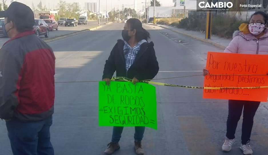 Cierran Boulevard Carmelitas y exigen seguridad en la zona; diario reportan asaltos