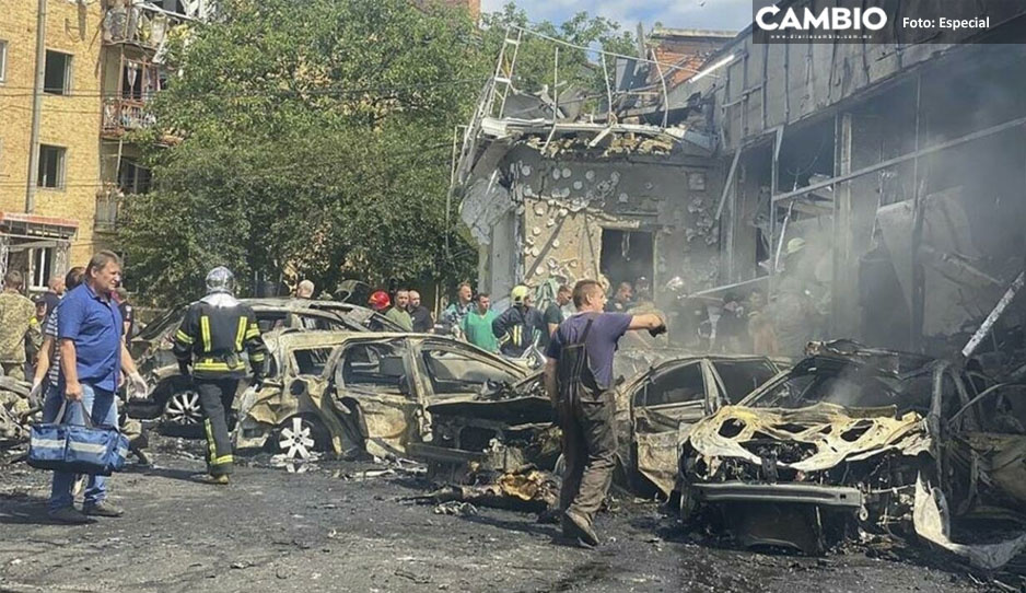 Bombardeo ruso deja al menos 23 fallecidos en Vinnytsia (FOTOS y VIDEO)