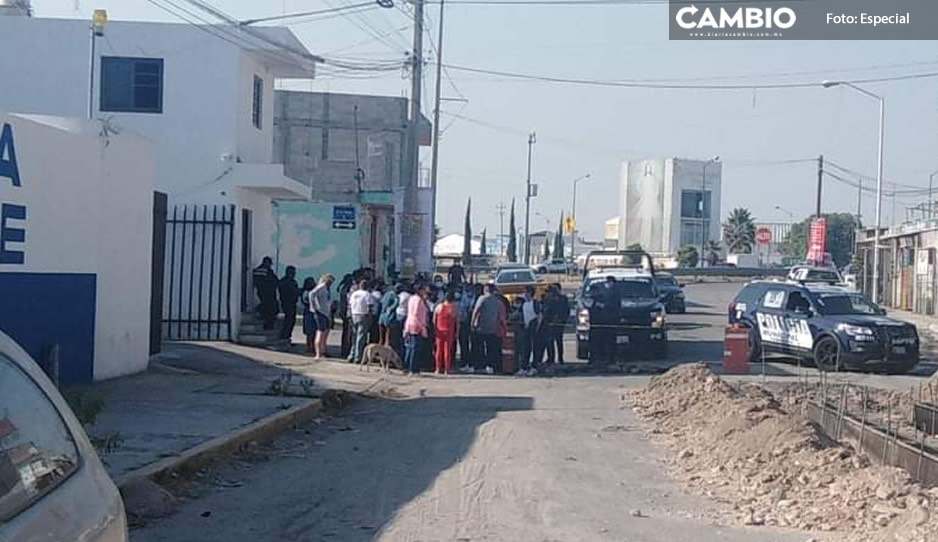 Pobladores de Villa Frontera detienen rehabilitación de Lalo; rechazan la construcción de un camellón