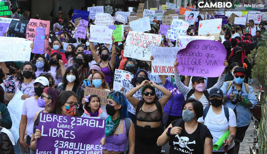 Más de siete mil feministas participaron en las manifestaciones del 8M en municipios de Puebla (VIDEO)