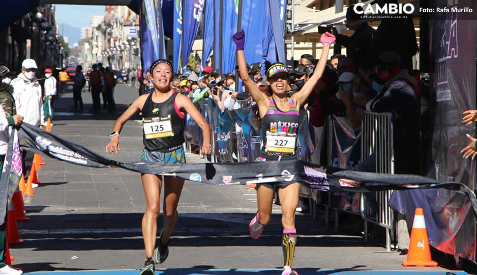 VIDEO: Así fue la final INÉDITA en el Maratón femenil; llegaron al mismo tiempo