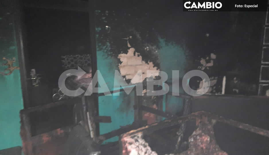 Departamento en Teziutlán se incendia por corto circuito