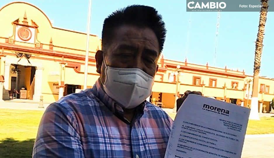 Adán Xicale llora y exige a Morena elección a modo para ser candidato en San Andrés Cholula