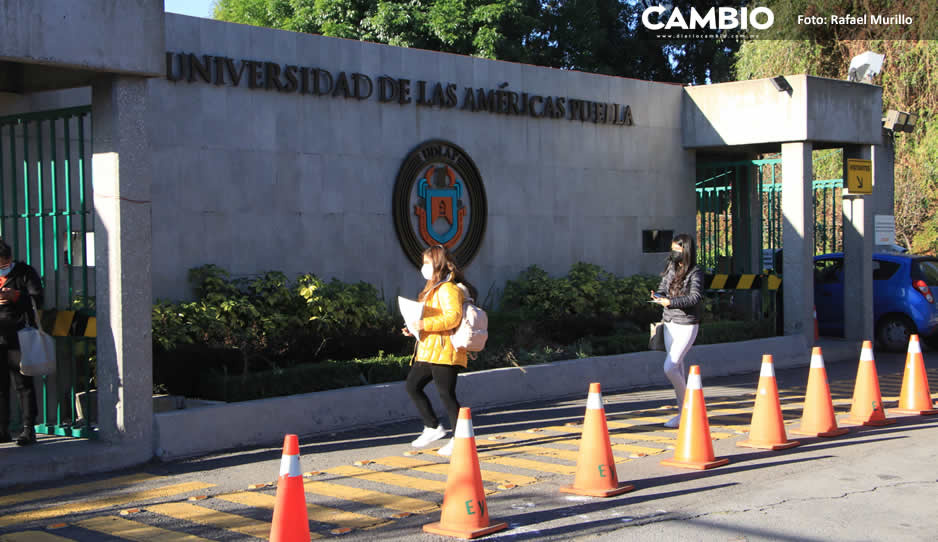 Comunidad escolar de la UDLAP vuelve a clases pero sigue la incertidumbre jurídica (FOTOS Y VIDEO)