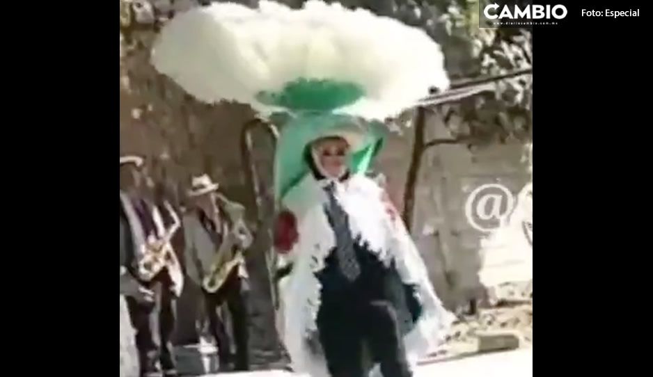 Sin miedo al rebrote, huehues de Cuautlancingo salen a bailar a las calles (VIDEO)