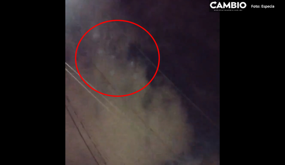 ¡Los marcianos llegaron ya! Poblanos reportan extrañas luces en el cielo (VIDEOS)