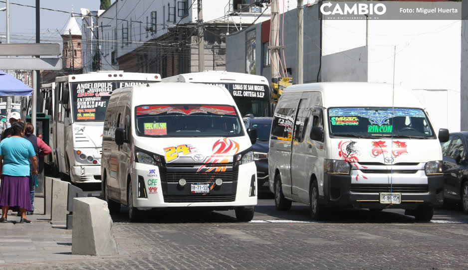 Secretaría de Transportes analiza sacar microbuses del Centro Histórico de Puebla