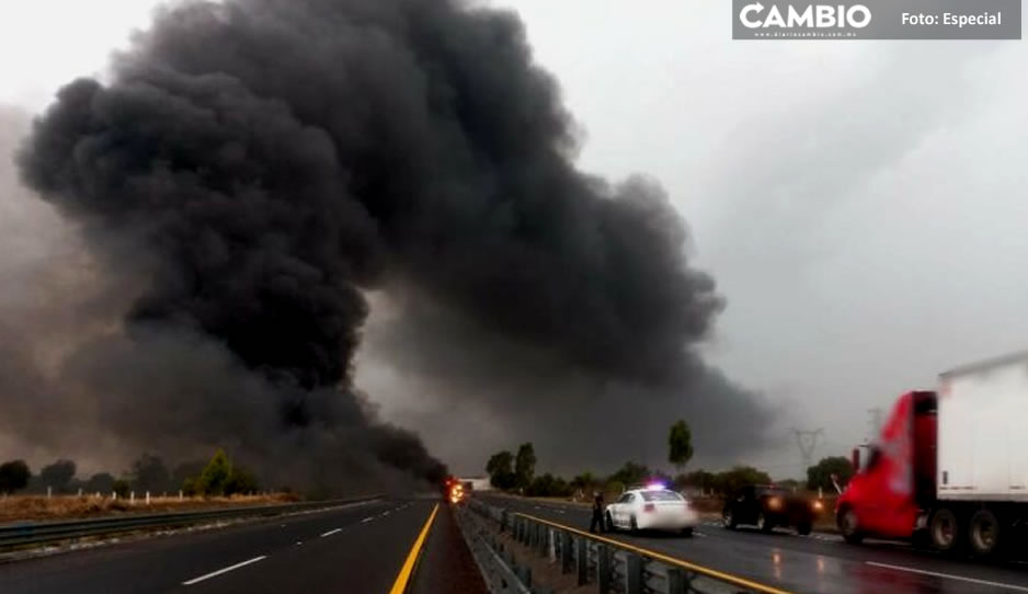 Explosión de pipa provoca cierre de la Puebla-Orizaba (VIDEO)