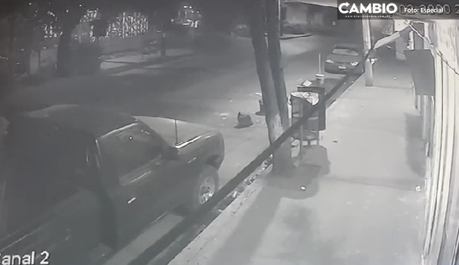¡En menos de un minuto! Así roban camioneta afuera del hospital de Traumatología y Ortopedia (VIDEO)