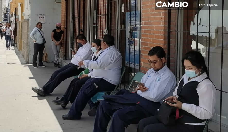Sindicato de trabajadores de Telmex de Tecamachalco se manifestaron por negación de jubilación a empleados denuevo ingreso