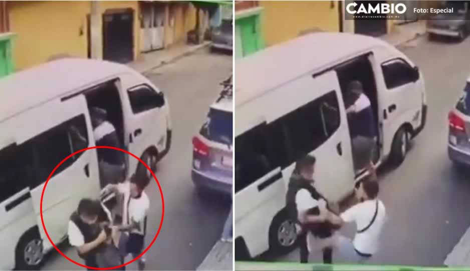 VIDEO: Ladrón impide que pasajero escape de asalto y a punta de pistola lo sube a combi
