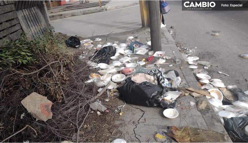 ¡Qué asco! Así lucen las calles de Tecamachalco repletas de basura ante el pésimo servicio de limpia (FOTOS)