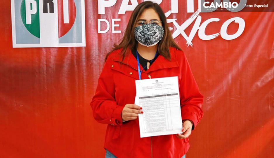 Lupita Vargas va por la reelección, se registra como aspirante a la alcaldía de Xicotepec