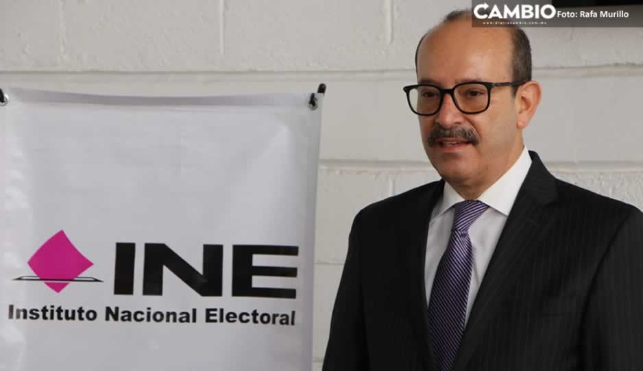 INE recibió 11 millones de firmas para la revocación de mandato de AMLO