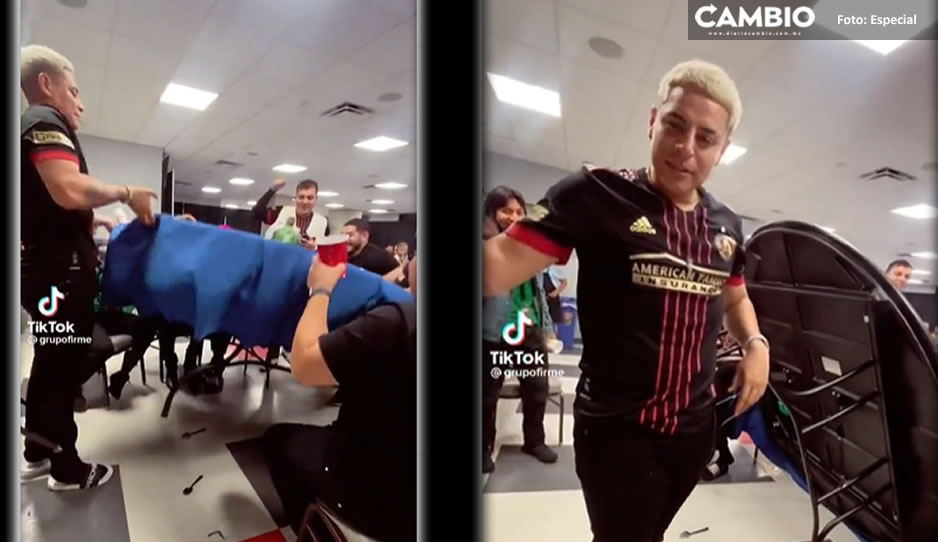 ¡Volvió a abusar del alcohol! Eduin Caz mala copea y tira una mesa en plena borrachera (VIDEO)